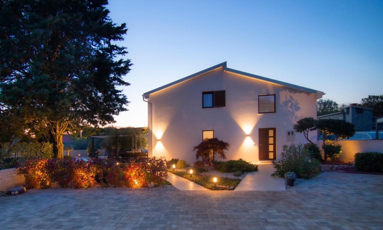 Villa Caprice - Krk Milohnici Eksteriør billede