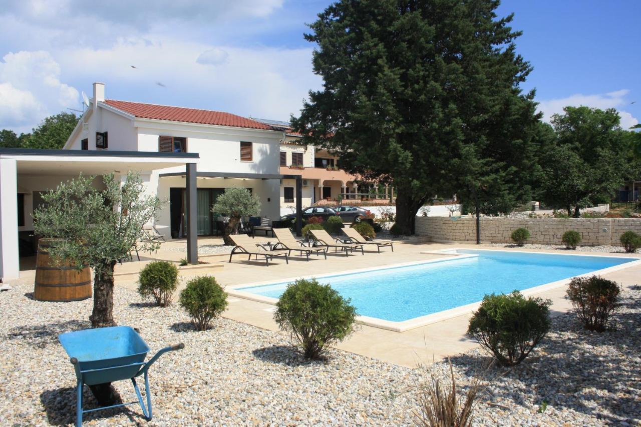 Villa Caprice - Krk Milohnici Eksteriør billede